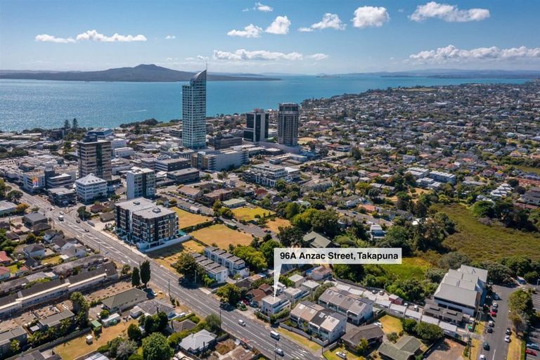 Photo of property in 96a Anzac Street, Takapuna, Auckland, 0622