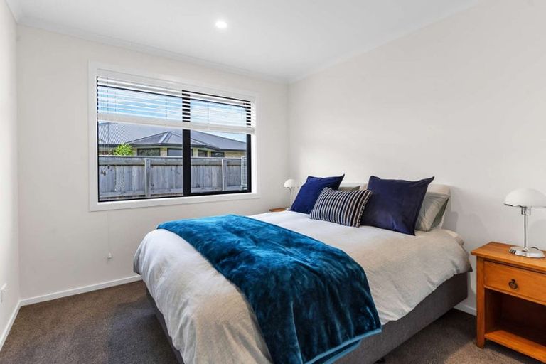 Photo of property in 68 Feist Street, Carterton, 5713