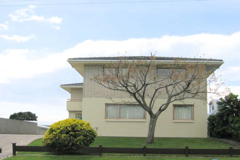 Photo of property in 1033 Papamoa Beach Road, Papamoa Beach, Papamoa, 3118