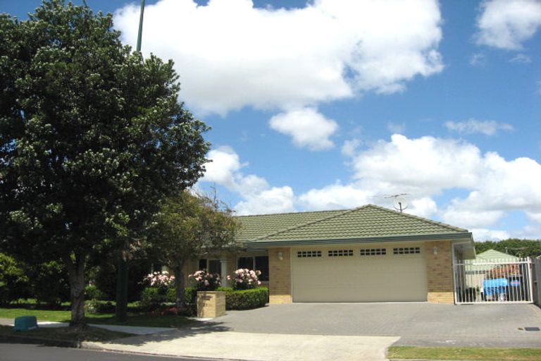 Photo of property in 20 Longford Park Drive, Takanini, 2112