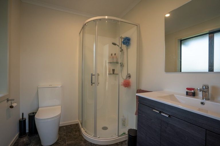 Photo of property in 40 Queen Street, Winton, 9720