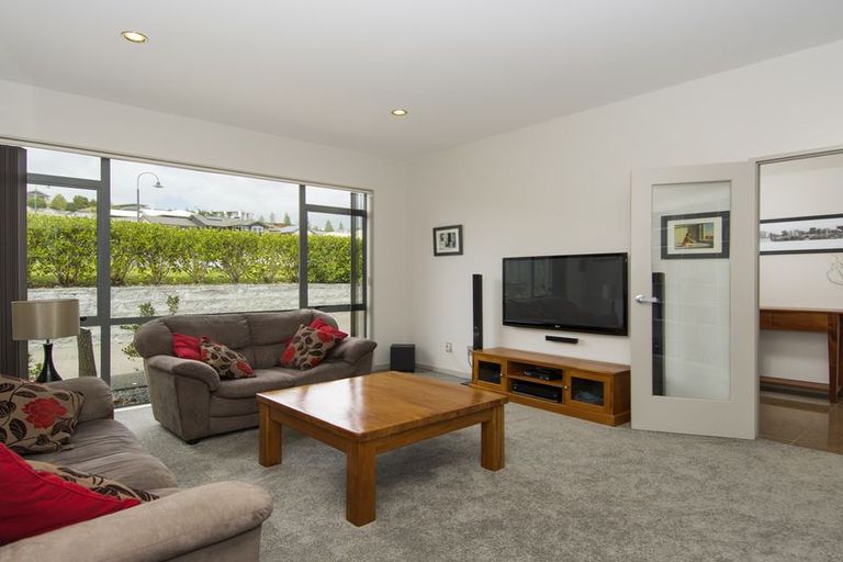 Photo of property in 88 Waterside Drive, Pyes Pa, Tauranga, 3112