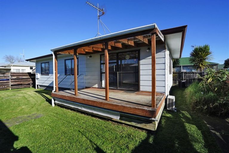 Photo of property in 8c Breckons Avenue, Nawton, Hamilton, 3200