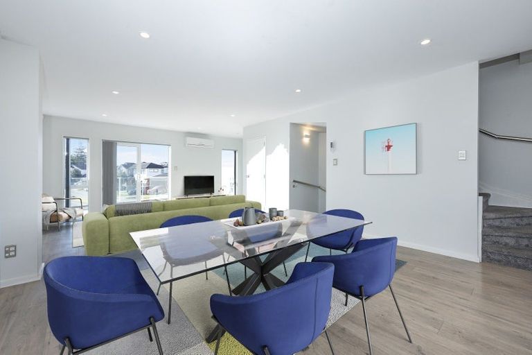 Photo of property in 101 Bordeaux Parade, Te Atatu South, Auckland, 0610