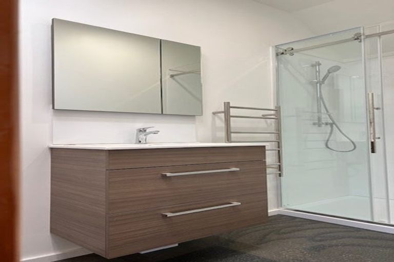 Photo of property in 74 Ellice Street, Mount Victoria, Wellington, 6011