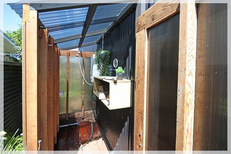 Photo of property in 29 Shortt Street, Foxton Beach, Foxton, 4815