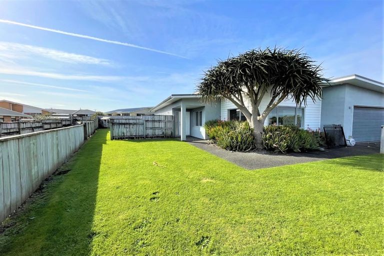 Photo of property in 48 Penrod Drive, Bell Block, New Plymouth, 4312