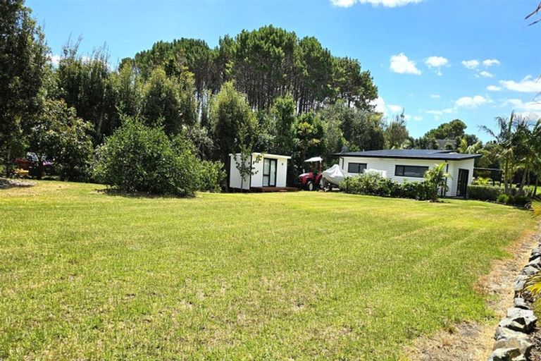 Photo of property in 807 Matarangi Drive, Matarangi, Whitianga, 3592