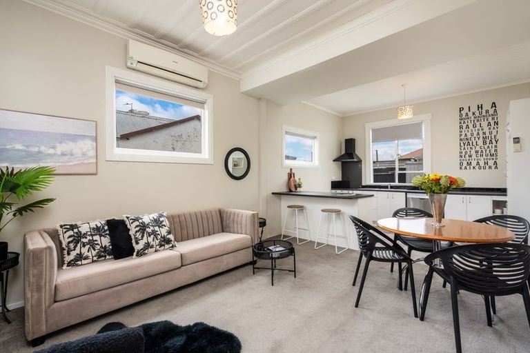 Photo of property in 41 Bathgate Street, South Dunedin, Dunedin, 9012