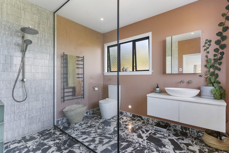 Photo of property in 71 Pah Road, Cockle Bay, Auckland, 2014