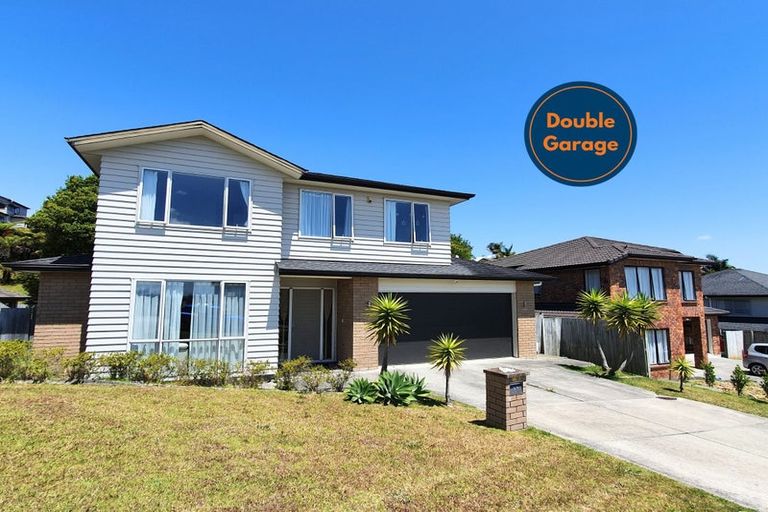 Photo of property in 27 Mulroy Place, Pinehill, Auckland, 0632