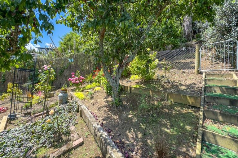 Photo of property in 102 Karaka Road, Thames, 3500