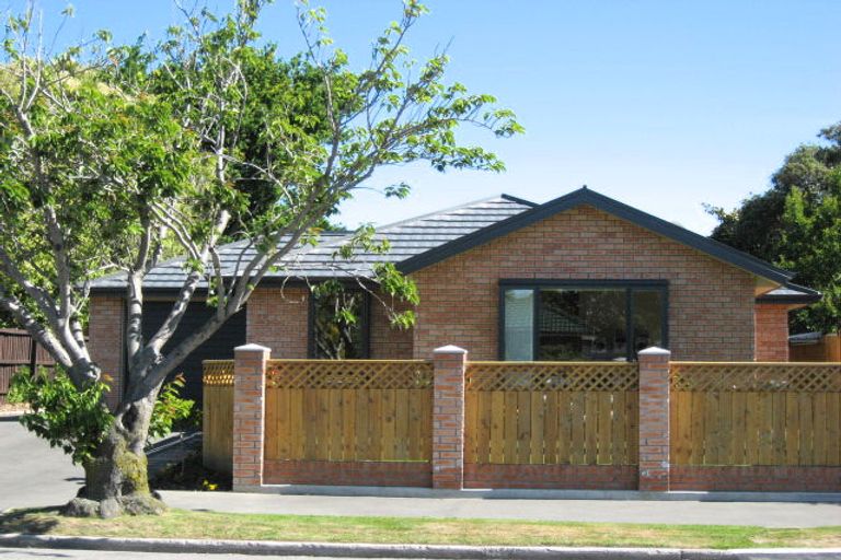 Photo of property in 4/51 Staveley Street, Avonhead, Christchurch, 8042