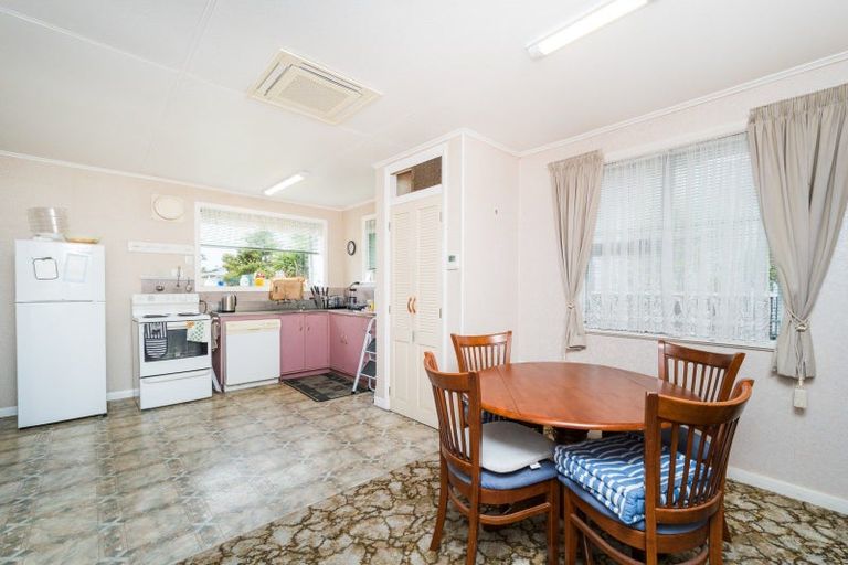 Photo of property in 73 Seabury Avenue, Foxton Beach, Foxton, 4815