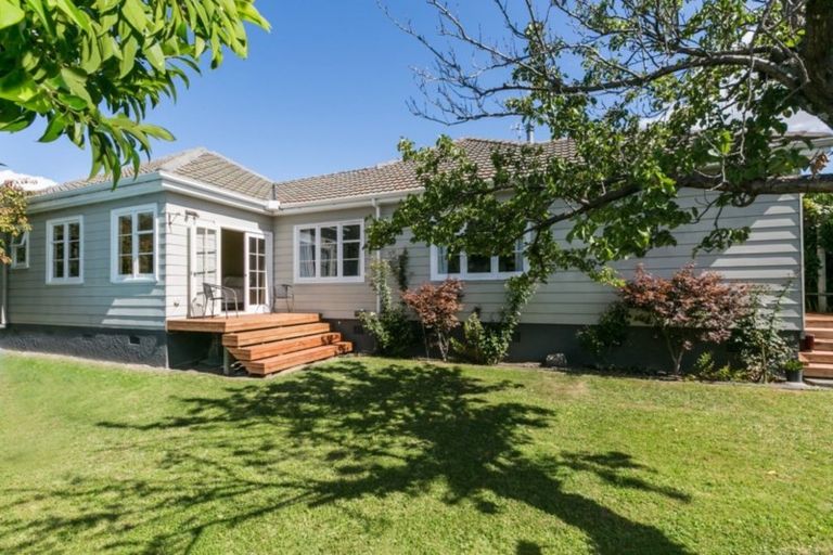 Photo of property in 235 Georges Drive, Napier South, Napier, 4110