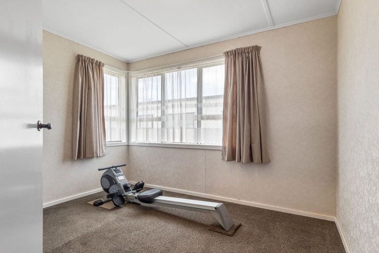 Photo of property in 1 Gladstone Street, Foxton, 4814