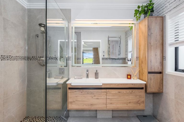 Photo of property in 30 Nicole Place, Papamoa Beach, Papamoa, 3118