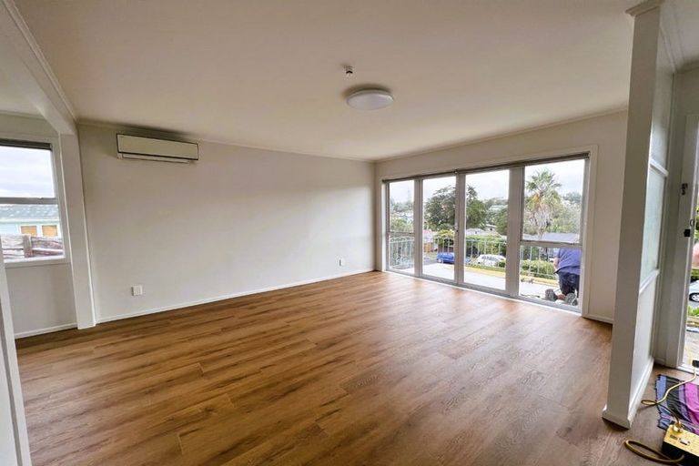 Photo of property in 27 Linwood Avenue, Forrest Hill, Auckland, 0620