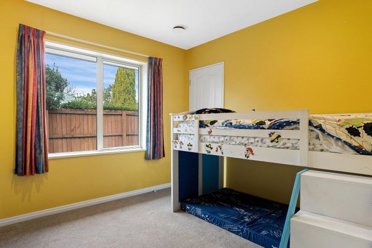 Photo of property in 21 Welsford Street, Woodend, 7610