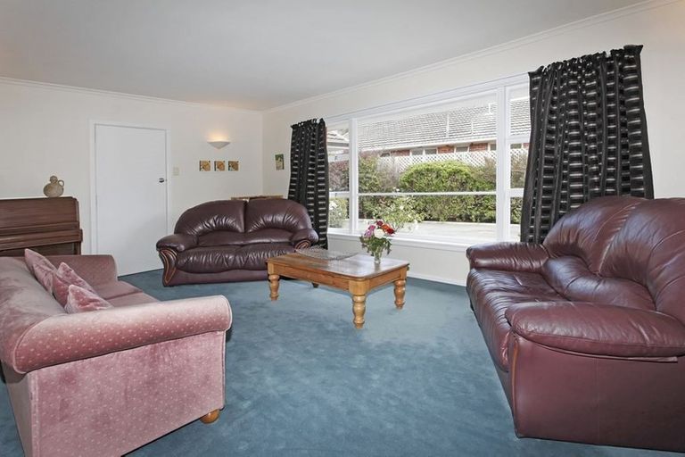 Photo of property in 24 Grahams Road, Ilam, Christchurch, 8041