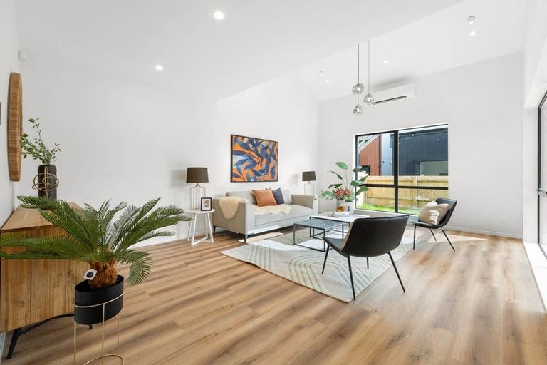 Photo of property in 10 Dorset Down Drive, Karaka, 2580