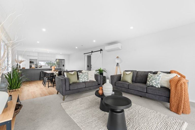 Photo of property in 21 Hereford Drive, Carterton, 5713