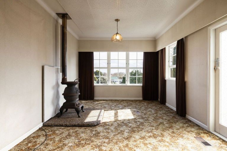 Photo of property in 52 Forest Lake Road, Forest Lake, Hamilton, 3200