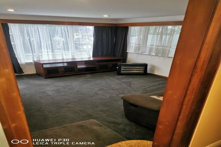 Photo of property in 63 Norton Park Avenue, Fairfield, Lower Hutt, 5011