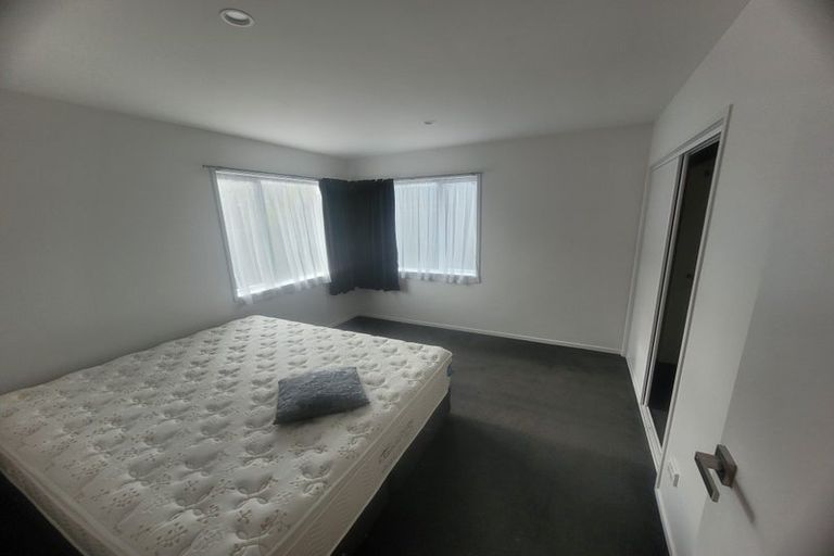 Photo of property in 1/223 Main North Road, Redwood, Christchurch, 8051