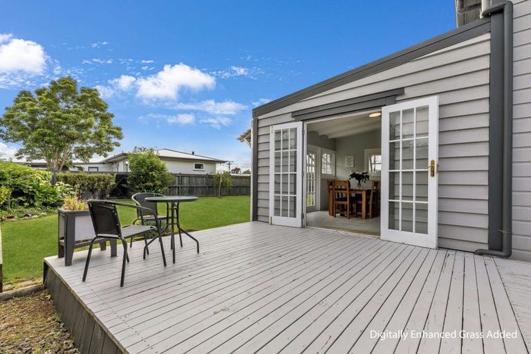 Photo of property in 1 Tamar Street, Rongotea, 4476