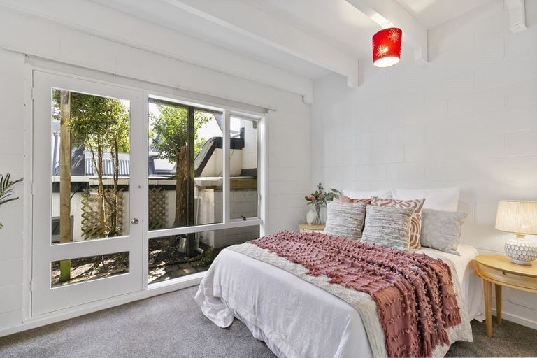 Photo of property in Sherwood Mews, 28h Bidwill Street, Mount Cook, Wellington, 6021