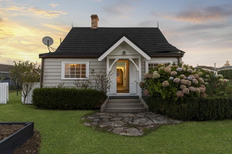 Photo of property in 128 Gray Avenue, Papatoetoe, Auckland, 2024