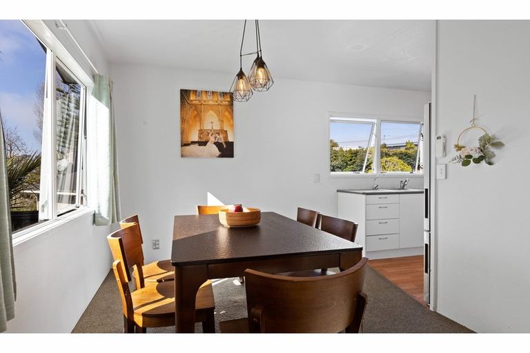 Photo of property in 2a Rata Road, Stanmore Bay, Whangaparaoa, 0932