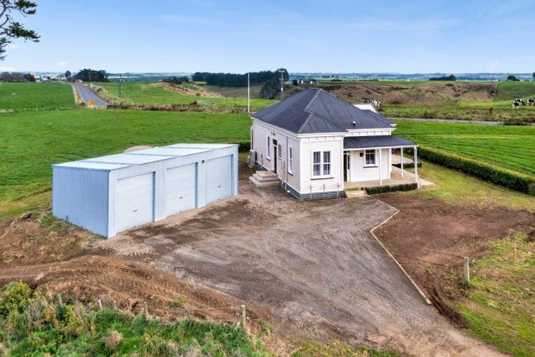 Photo of property in 5317 Mountain Road, Eltham, 4398