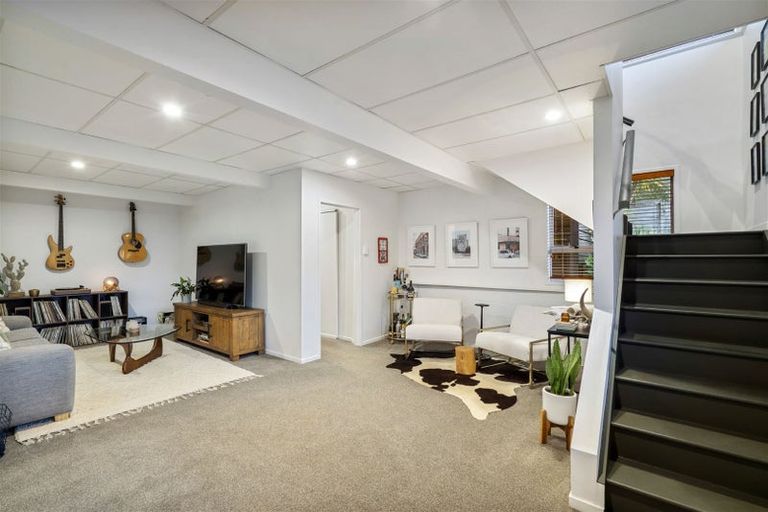 Photo of property in 19 Beeche Place, Birkdale, Auckland, 0626