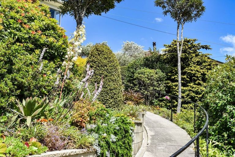 Photo of property in 56 Doon Street, Vauxhall, Dunedin, 9013