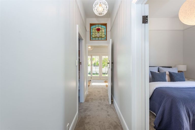 Photo of property in 18 Celia Street, Redcliffs, Christchurch, 8081