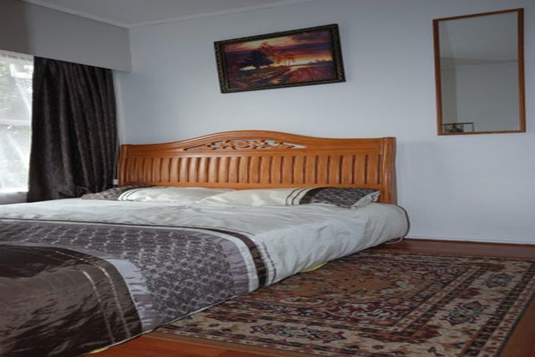 Photo of property in 1/10 Anne Road, Hillcrest, Auckland, 0627