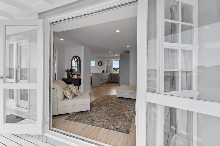 Photo of property in 6 Tamatea Drive, Snells Beach, 0920