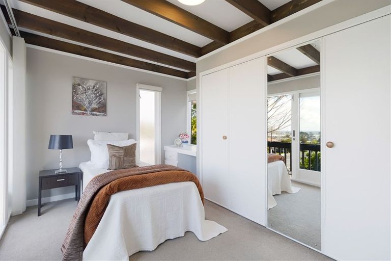 Photo of property in 103 Waimumu Road, Massey, Auckland, 0614