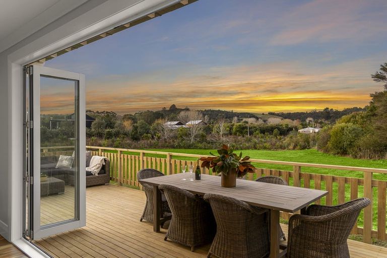 Photo of property in 35 Downer Access Road, Kaukapakapa, 0873