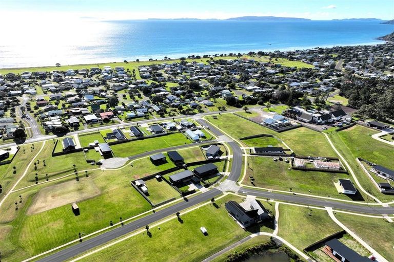 Photo of property in 100 Kopani Road, Matarangi, 3592