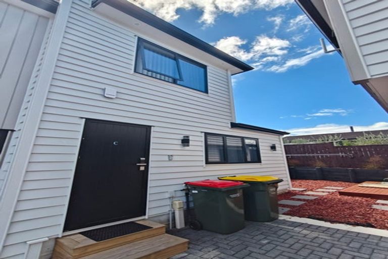 Photo of property in 12c Minaret Drive, Bucklands Beach, Auckland, 2014