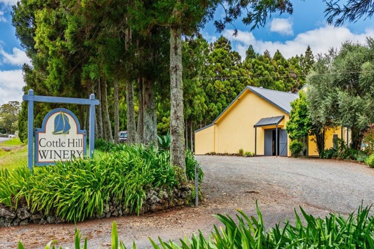 Photo of property in 28 Cottle Hill Drive, Kerikeri, 0293
