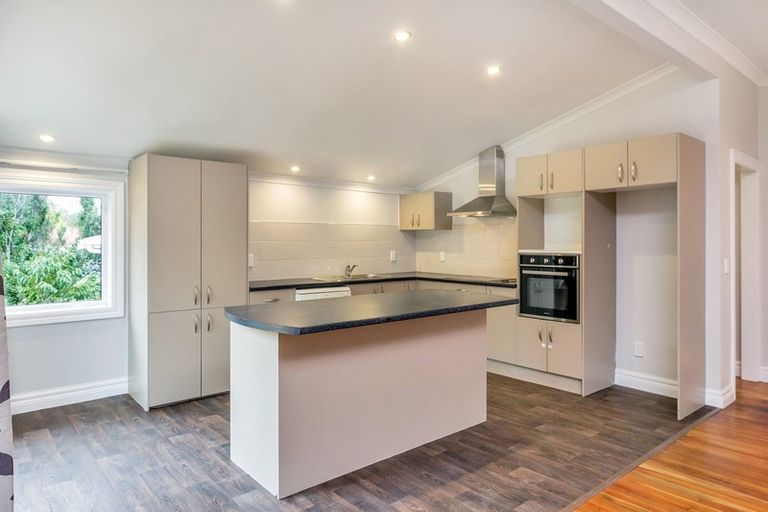 Photo of property in 13 Chibnall Place, Conifer Grove, Takanini, 2112