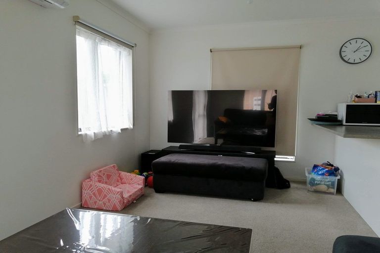 Photo of property in 39 Waller Avenue, Bucklands Beach, Auckland, 2012