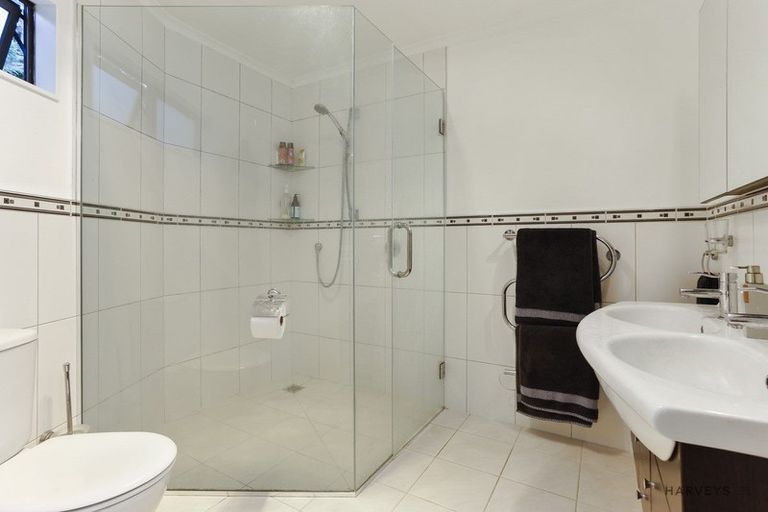 Photo of property in 212 Shaw Road, Oratia, Auckland, 0604