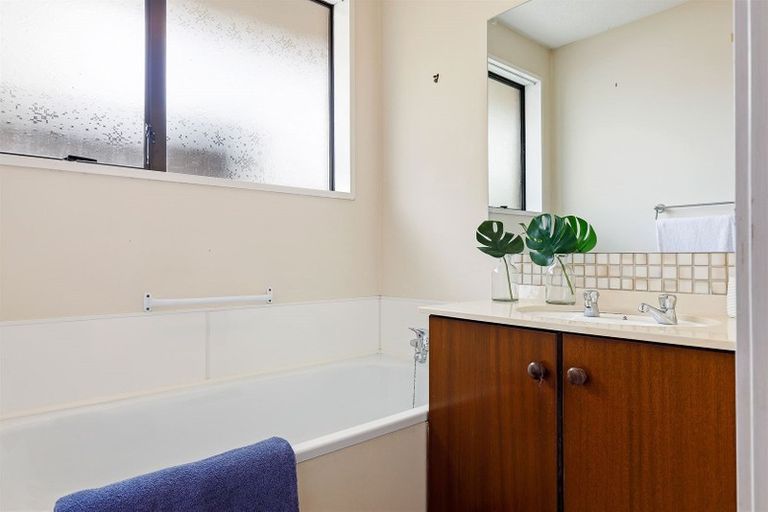 Photo of property in 4/7 Peverel Street, Riccarton, Christchurch, 8011