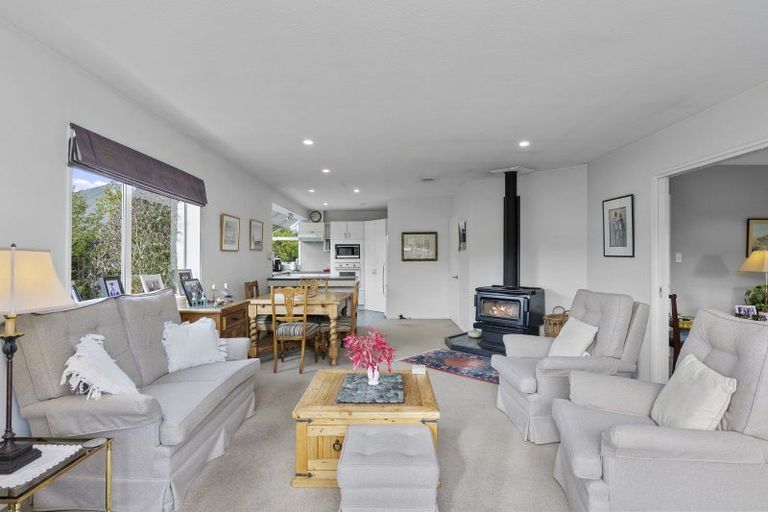 Photo of property in 39 Oakden Drive, Darfield, 7510