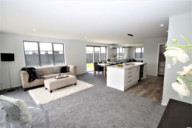 Photo of property in 6 Aviation Lane, Mosgiel, 9024